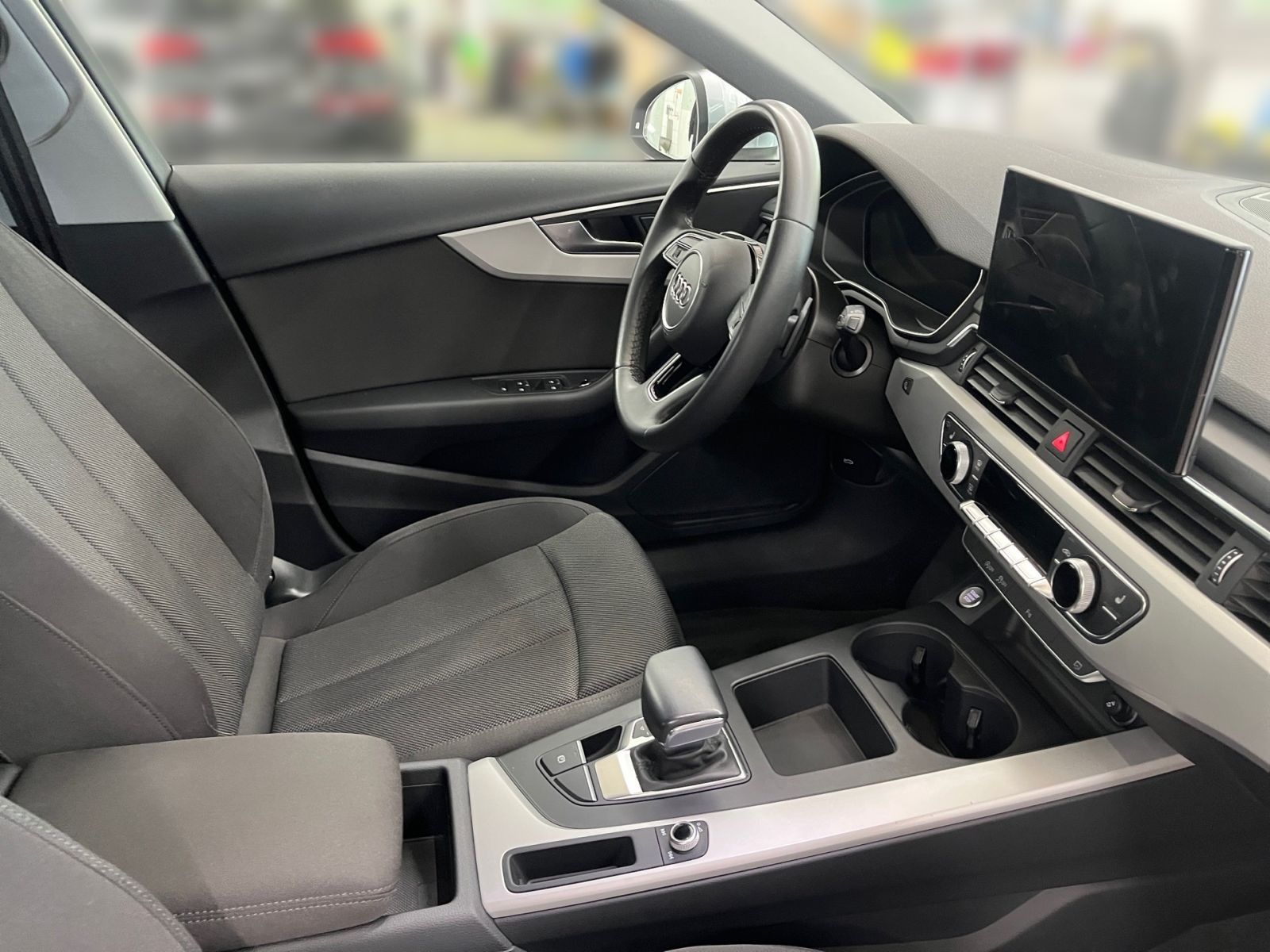 Audi A4 - Bild 12