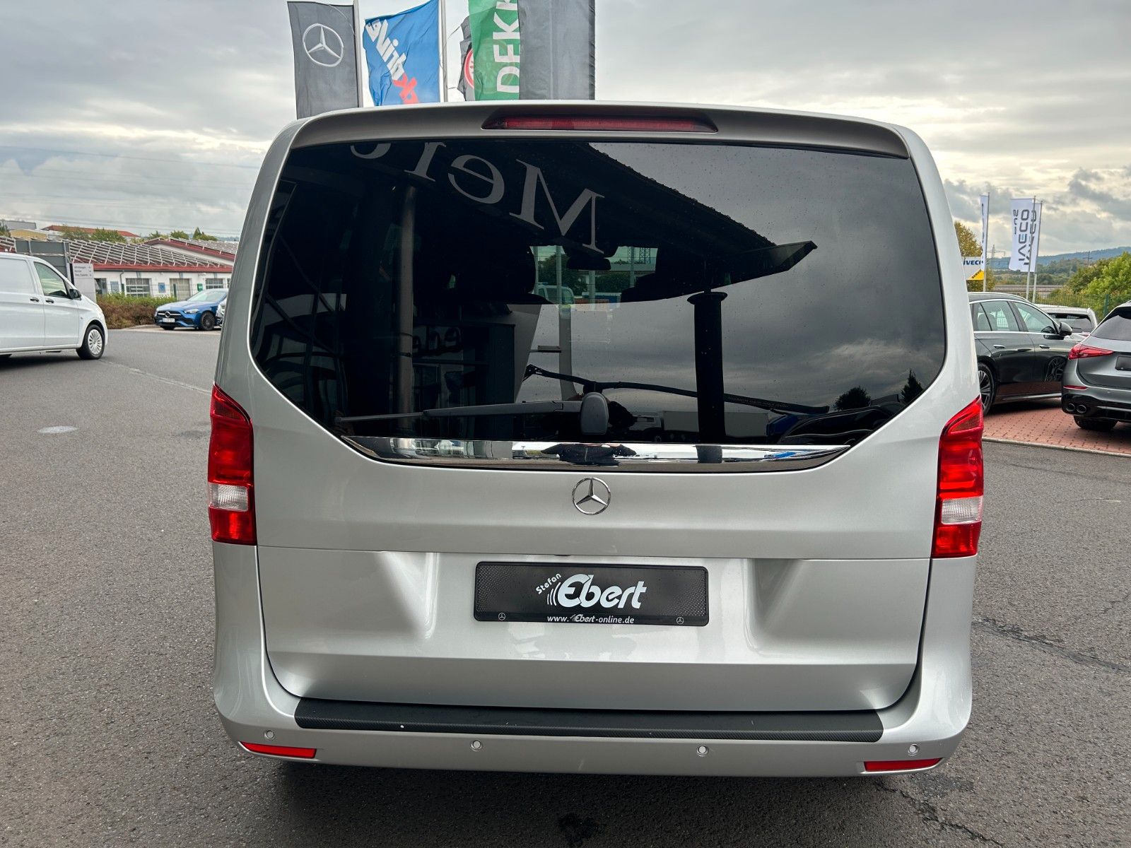 Fahrzeugabbildung Mercedes-Benz V 250 d EDITION AMG elektr Türen DISTRONIC