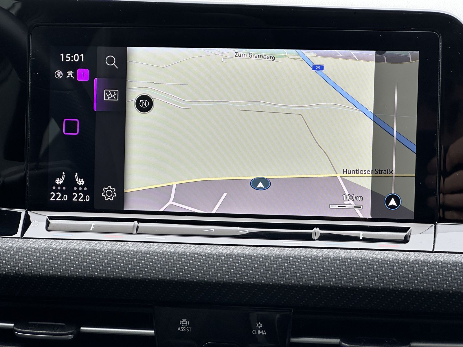 Fahrzeugabbildung Volkswagen Golf Variant R-Line NAV+IQ.LIGHT+PANO+ACC+17ZOLL