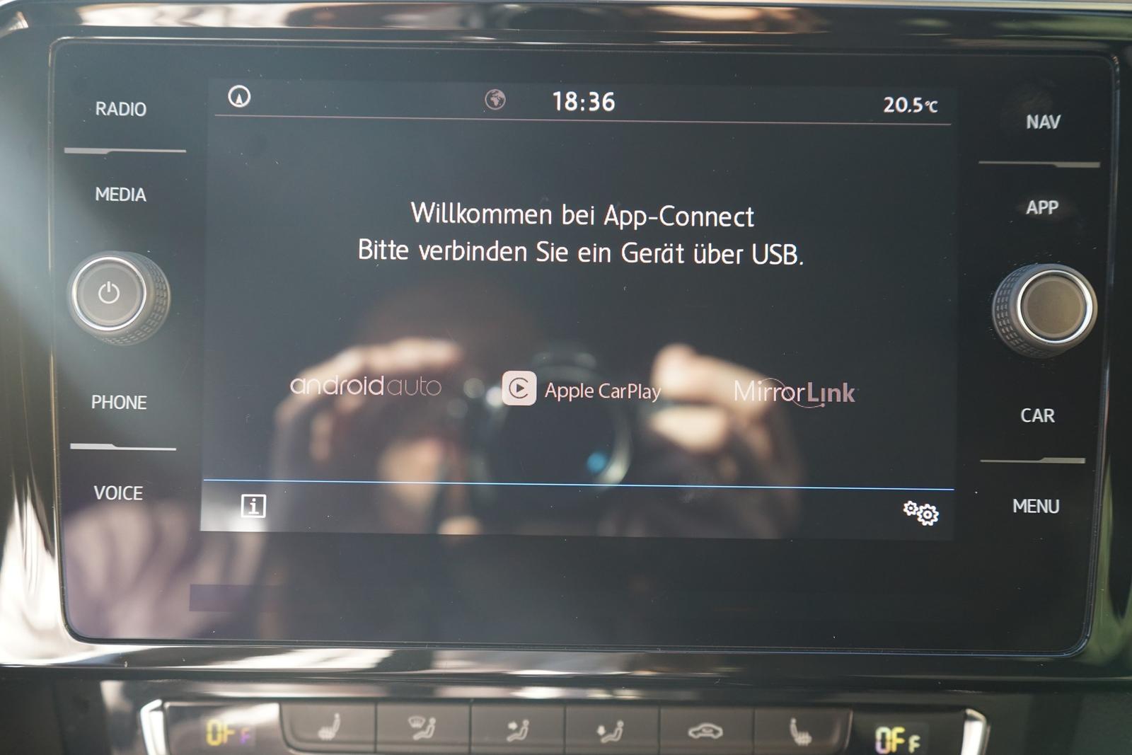 Volkswagen Passat Variant 1.8 TSI DSG R-Line LED Navi ACC