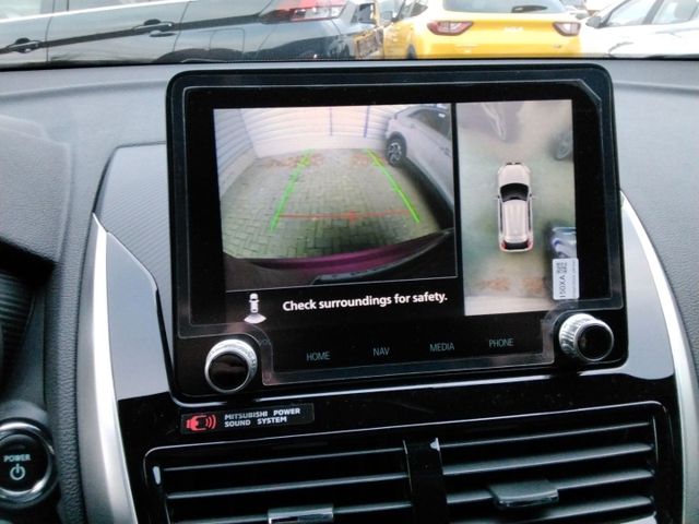 Eclipse Cross Plug-in Hybrid PLUS mit Select Pak