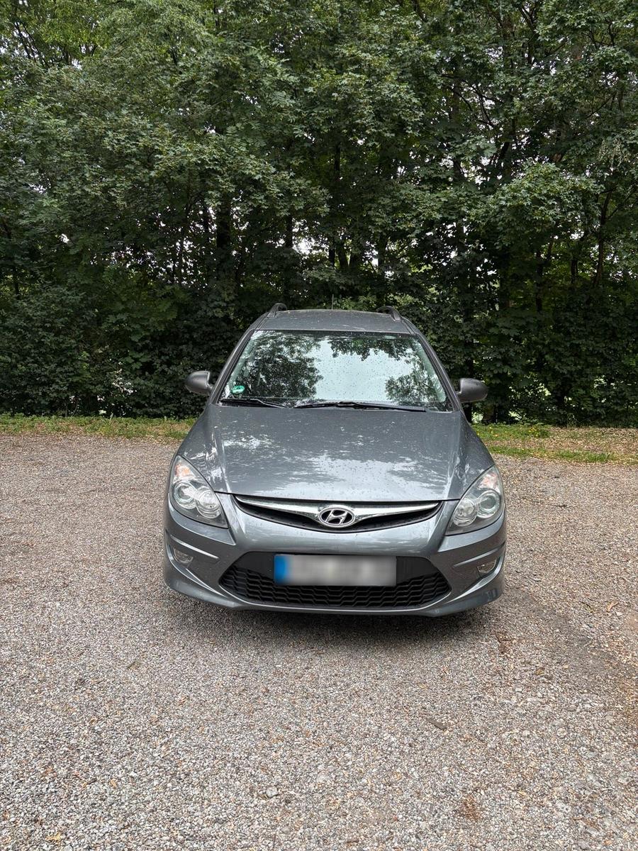 Hyundai i30, 2011
