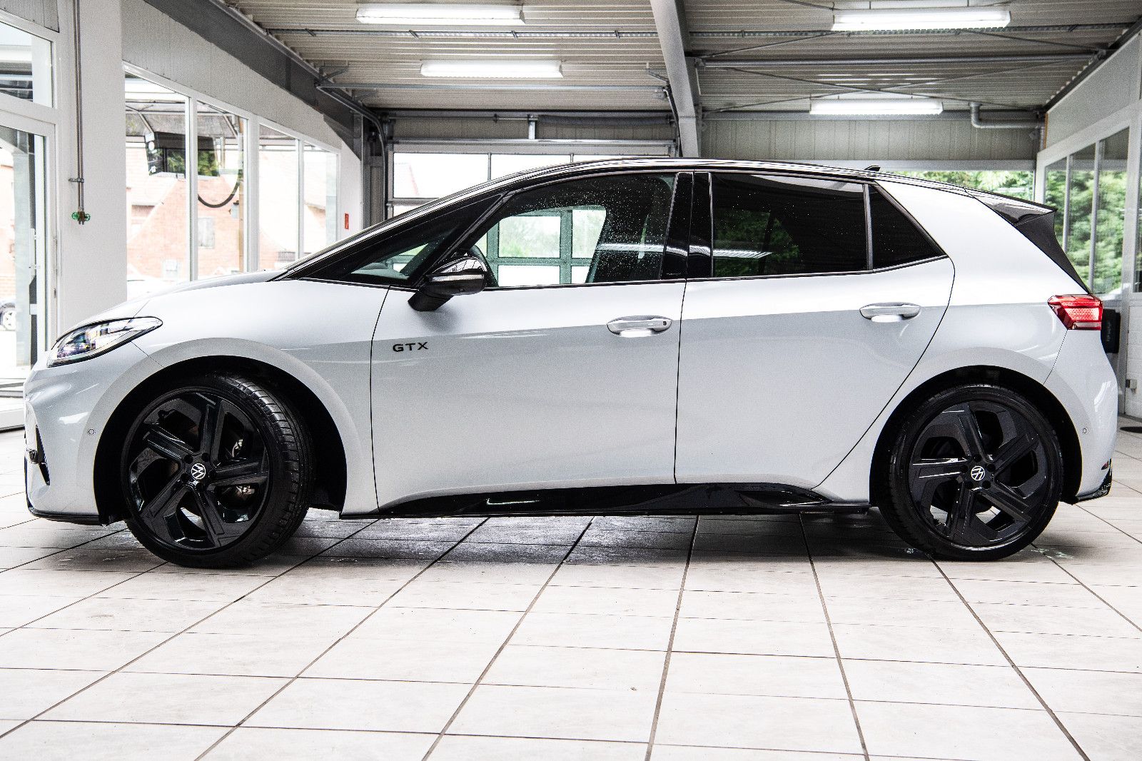 Fahrzeugabbildung Volkswagen ID.3GTX 210kW+Pano+Wäpu+AHK+MATRIX+LHZ+NAVI+ACC