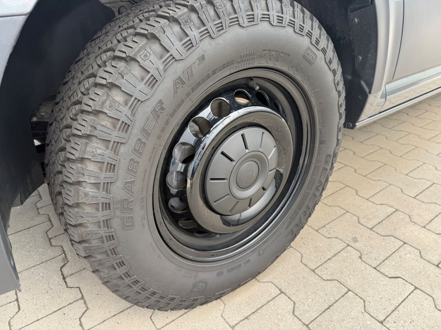 Fahrzeugabbildung MAN TGE 3.180 4x4 MIXTO Massage SHZ NAVI ACC LED