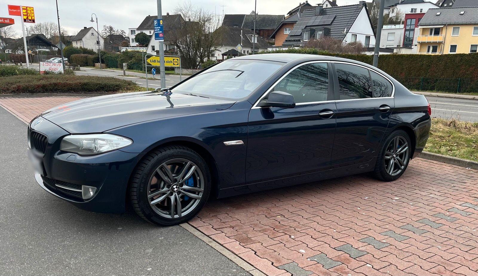 BMW 525