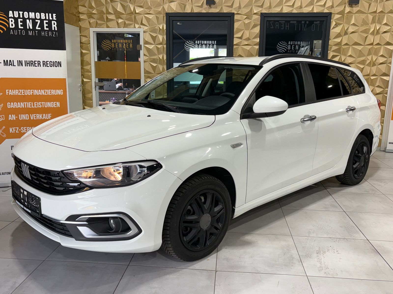 Fahrzeugabbildung Fiat Tipo City Life/ACC/SHZ/KAMERA/NAVI/SPURHALTE