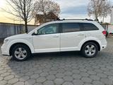 Dodge Journey SE 2,4 / TÜV Neu - Dodge aus 2011