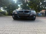 BMW 320 Baureihe 3 Lim. 320d xDrive - BMW 320 aus 2010: 320d