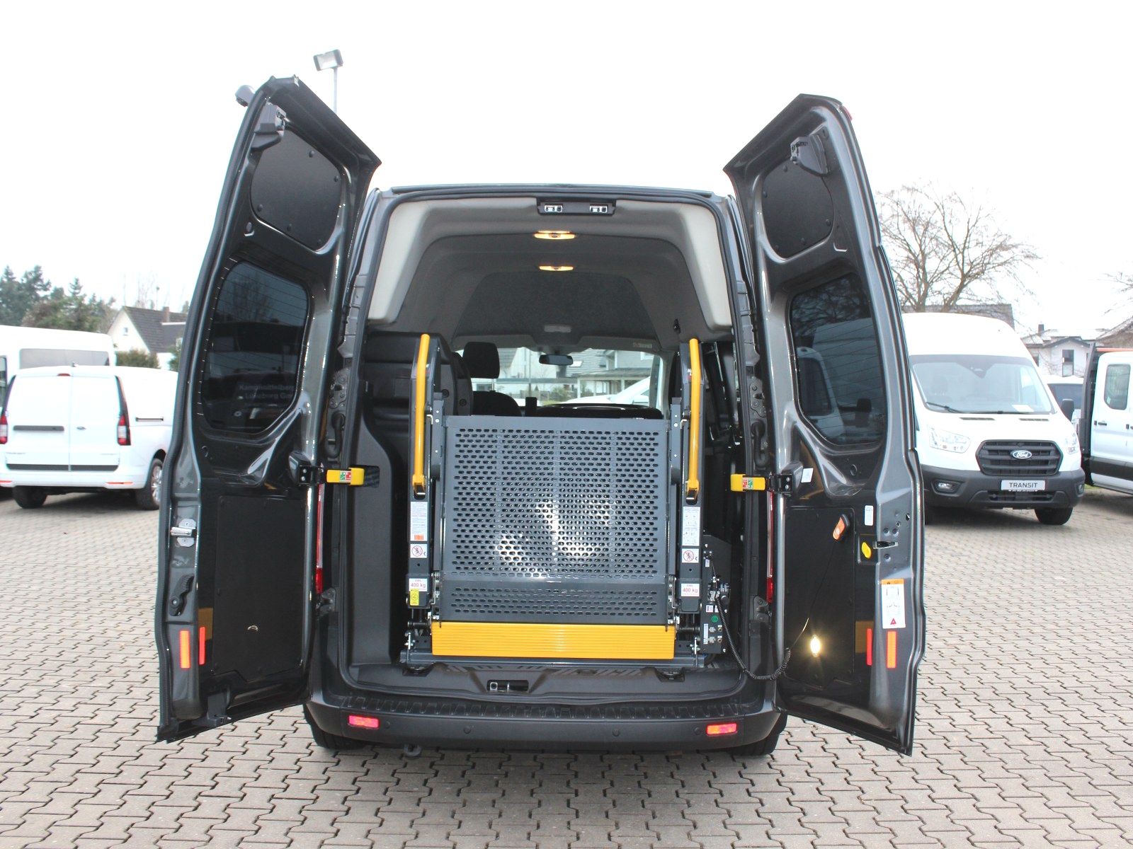 Fahrzeugabbildung Ford Transit Custom 320 L1 2,0 TDCi