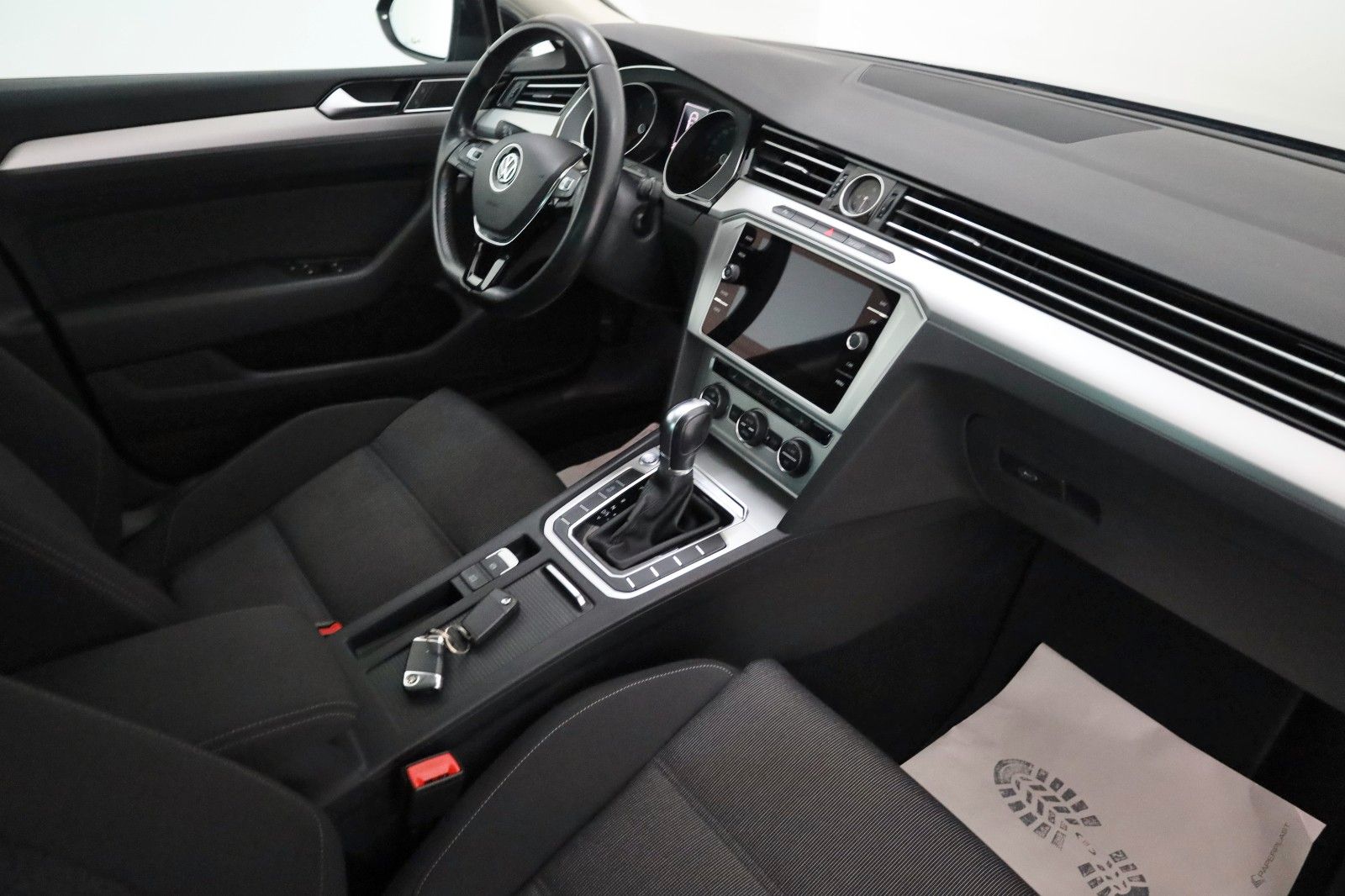 Fahrzeugabbildung Volkswagen Passat Variant Comfortline Navi,LED,ACC,SH,PDC