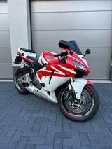 Honda CBR 600 RR wenig km tüv neu pc37 - HONDA CBR 600 PC37