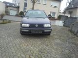 Volkswagen VW VENTO 2 HAND BALD OLDTEIMER WENG KM - Volkswagen Vento aus 1997