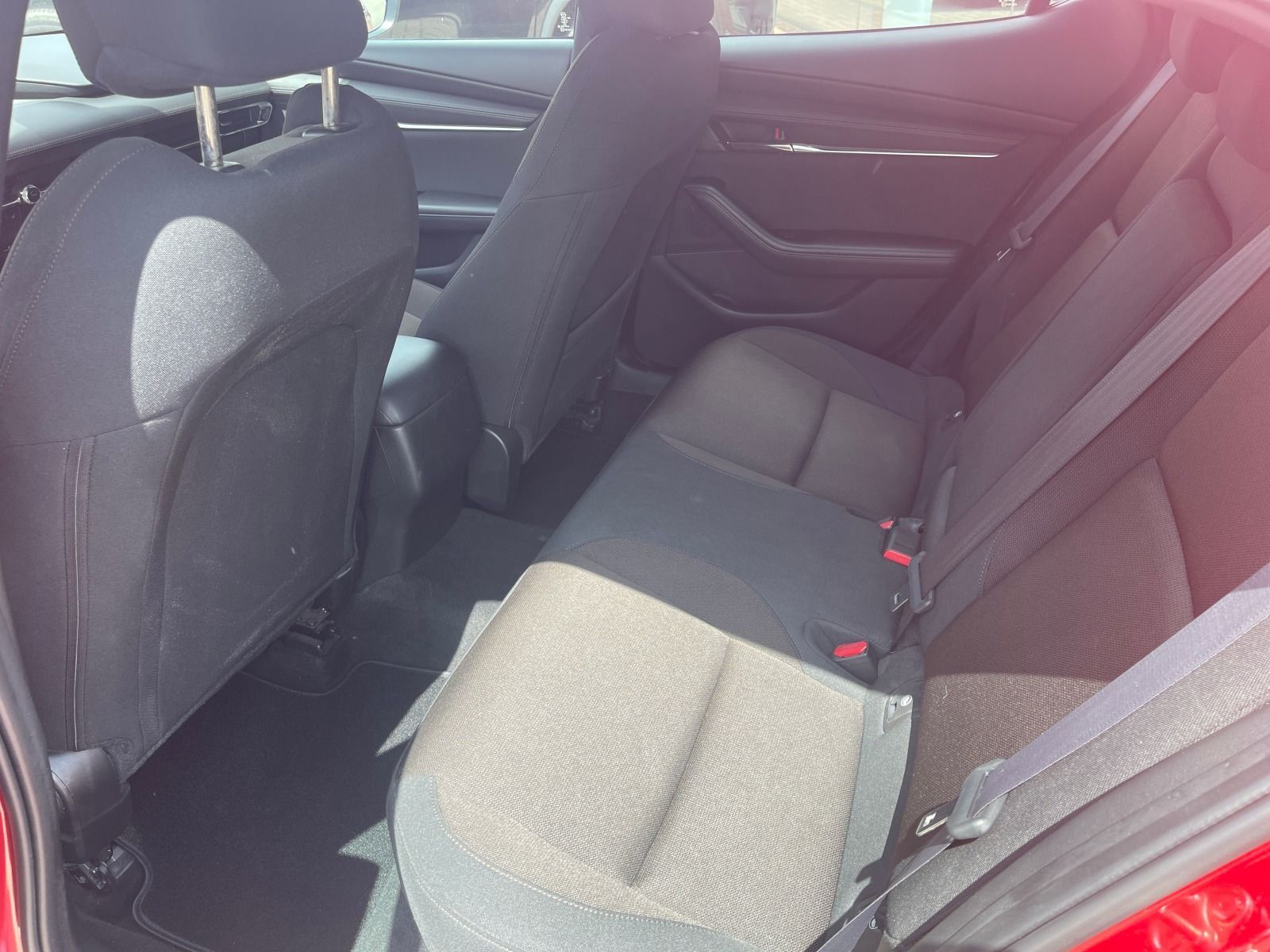 Fahrzeugabbildung Mazda 3 2.0 i Lim. Selection Mild-Hybrid