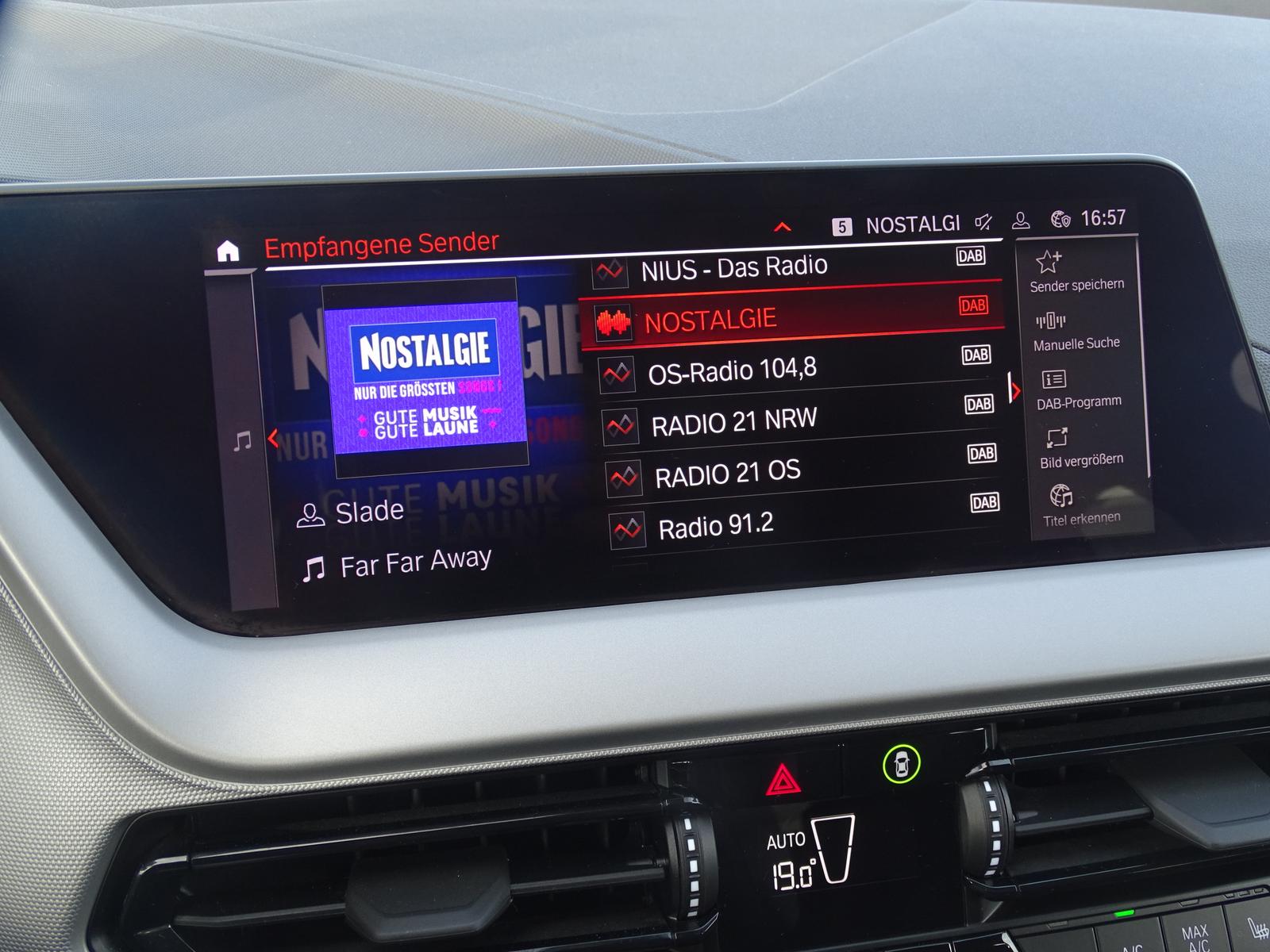 BMW 118i Advantage*STEPTRONIC*LED*NAVI*SHZG*PDC*DAB*