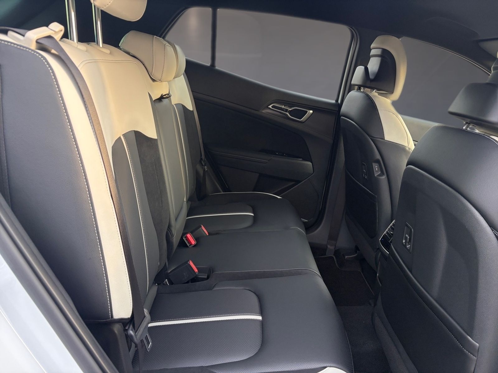 Fahrzeugabbildung Kia Sportage (NQ5) GT-Line 4WD