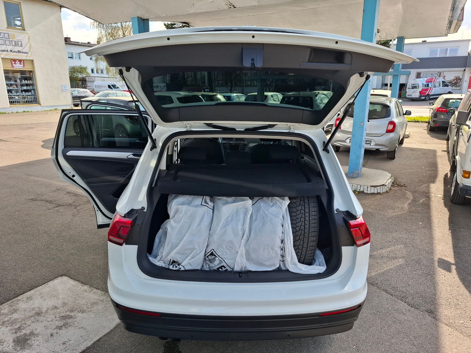 Volkswagen Tiguan Trendline 1,4 BMT/Start-Stopp , 56000km!! foto 15