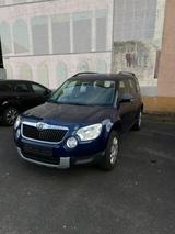 Skoda Yeti 1.2 TSI Active Active - Skoda Yeti Gebrauchtwagen in Frankfurt