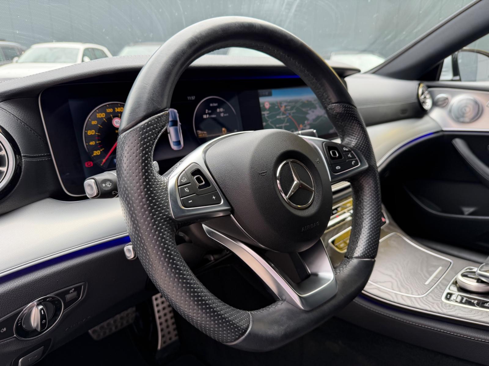 Mercedes-Benz E 200/COUPE/AMG LINE/BURMESTER/DIGITALTACHO/LED