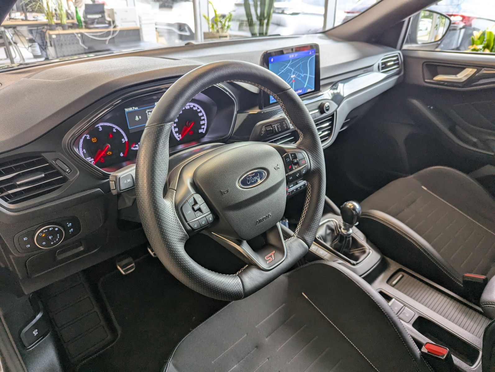 FORD Focus Turnier 2.0 ST Cam Winter-Paket AHK Navi - Image 19