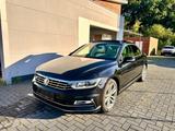 Volkswagen Passat Lim.R Line BMT  4Motion PANO 360° - Volkswagen Passat: R36