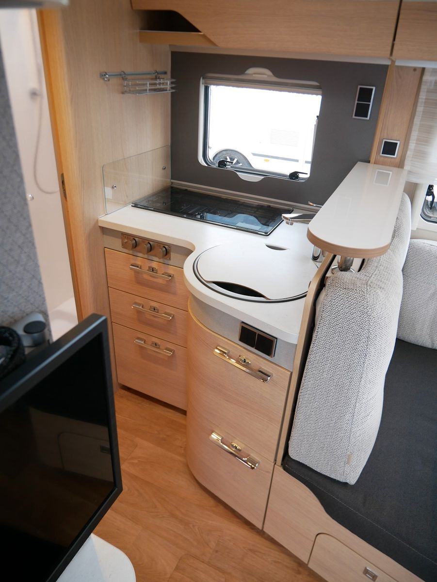 Fahrzeugabbildung HYMER / ERIBA / HYMERCAR BMC I 680 1.Hand Autom. Kamera Markise NAVI ALU