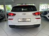 Hyundai i30 1.6 CRDi 85kW Select*Kamera+LED+Navi+ - Hyundai i30 Select mit Diesel-Antrieb