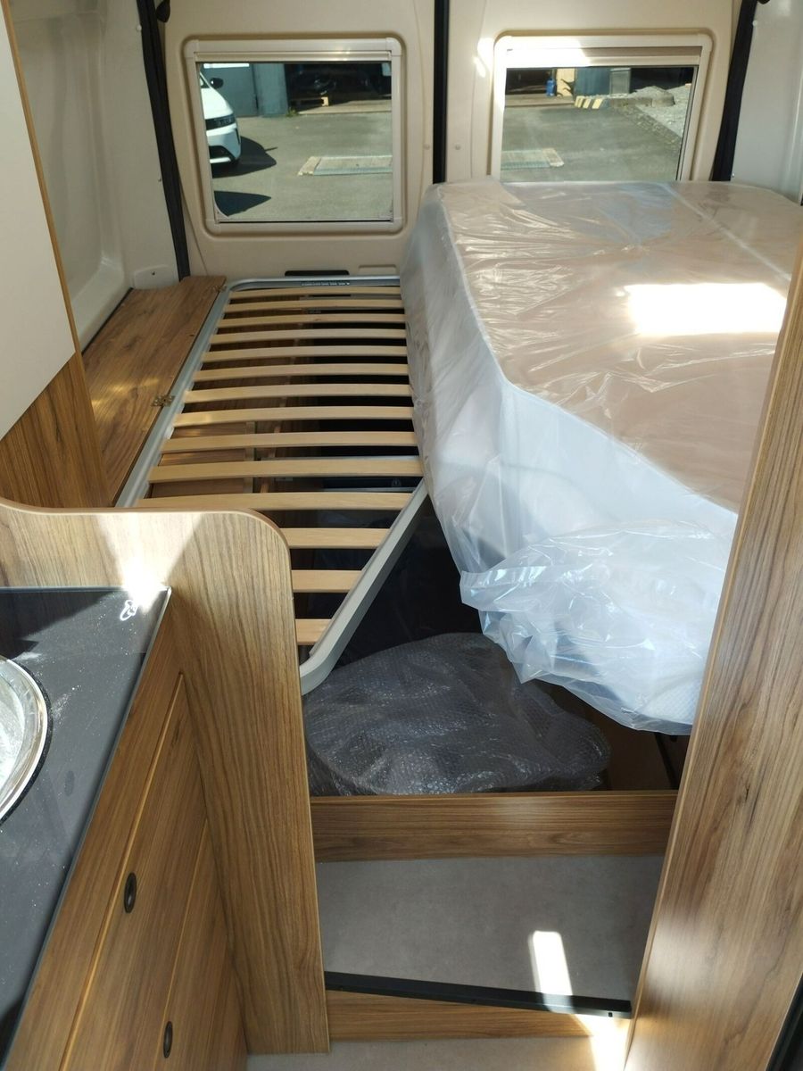 Fahrzeugabbildung Karmann Dexter DE 600 Markise, Captain-Chair-Sitze