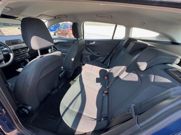 Ford Focus - 11