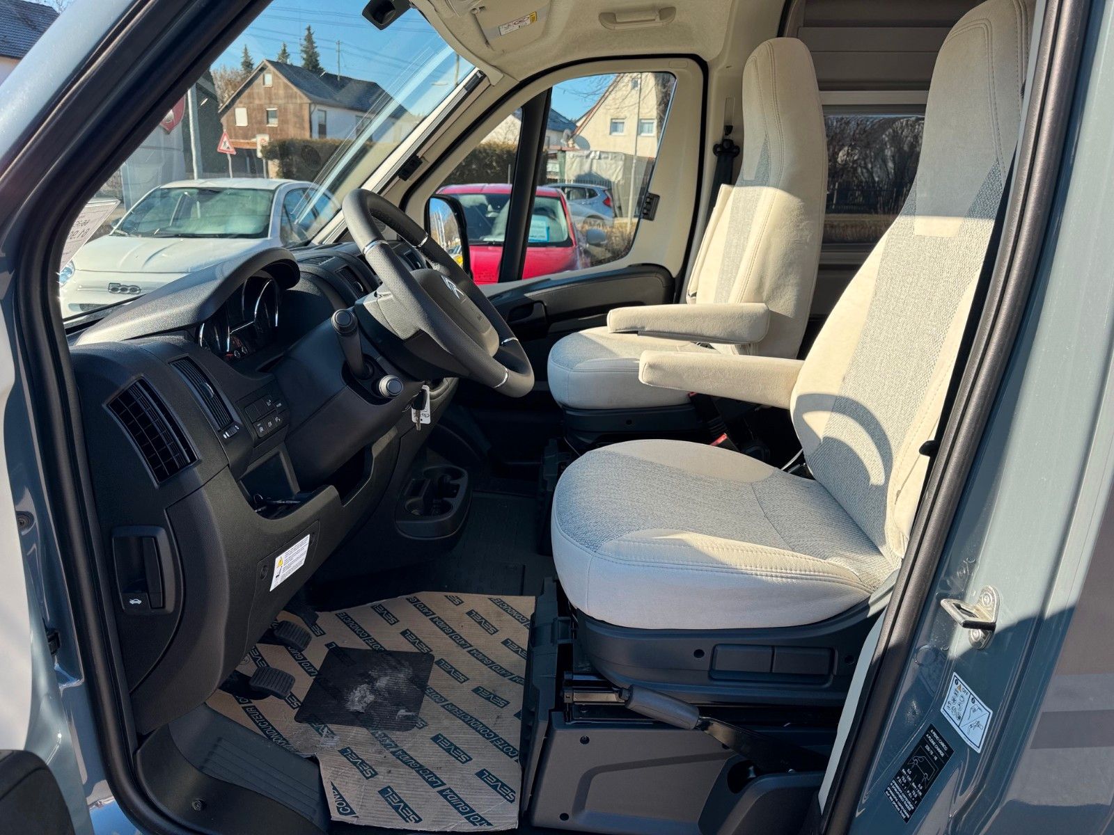 Fahrzeugabbildung Carado CVE 600 CITROEN 35 L3H2 140PS MJ24