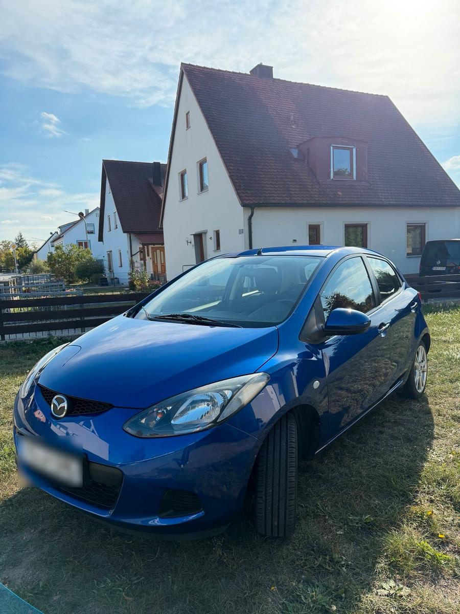 Mazda 2