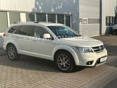 Fiat FREEMONT+4X4+NAVI+KLIMA+BT+7SITZER+8XFACHBEREIFT