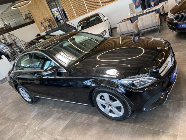 Mercedes-Benz C180 CGI Limousine Avantgarde*NAVI*LED*TEILLEDER