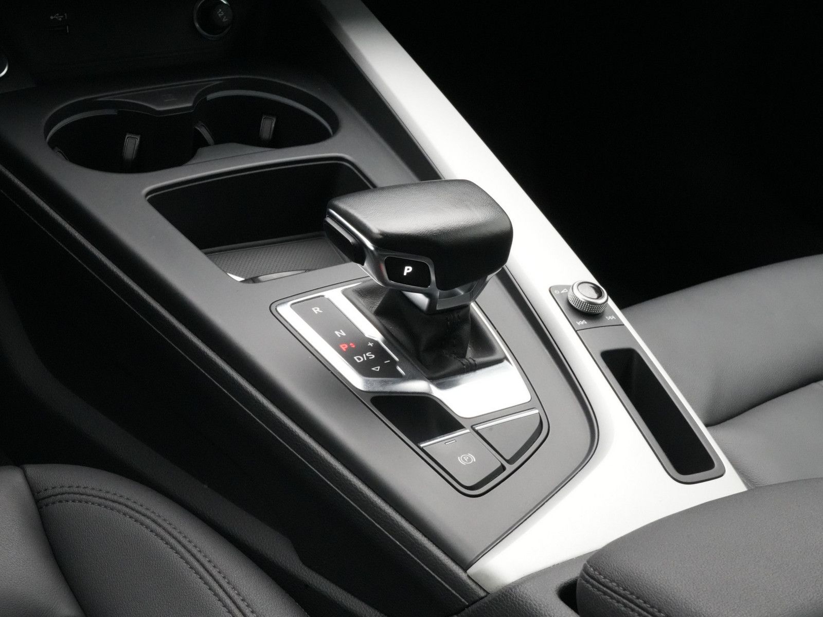Audi A4 - Bild 12