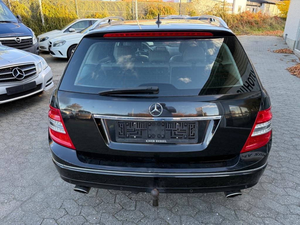 Mercedes-Benz C 320