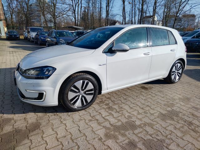 Volkswagen Golf VII Lim. e-Golf+TÜV/NEU+GARANTIE+NAVI+SHZ