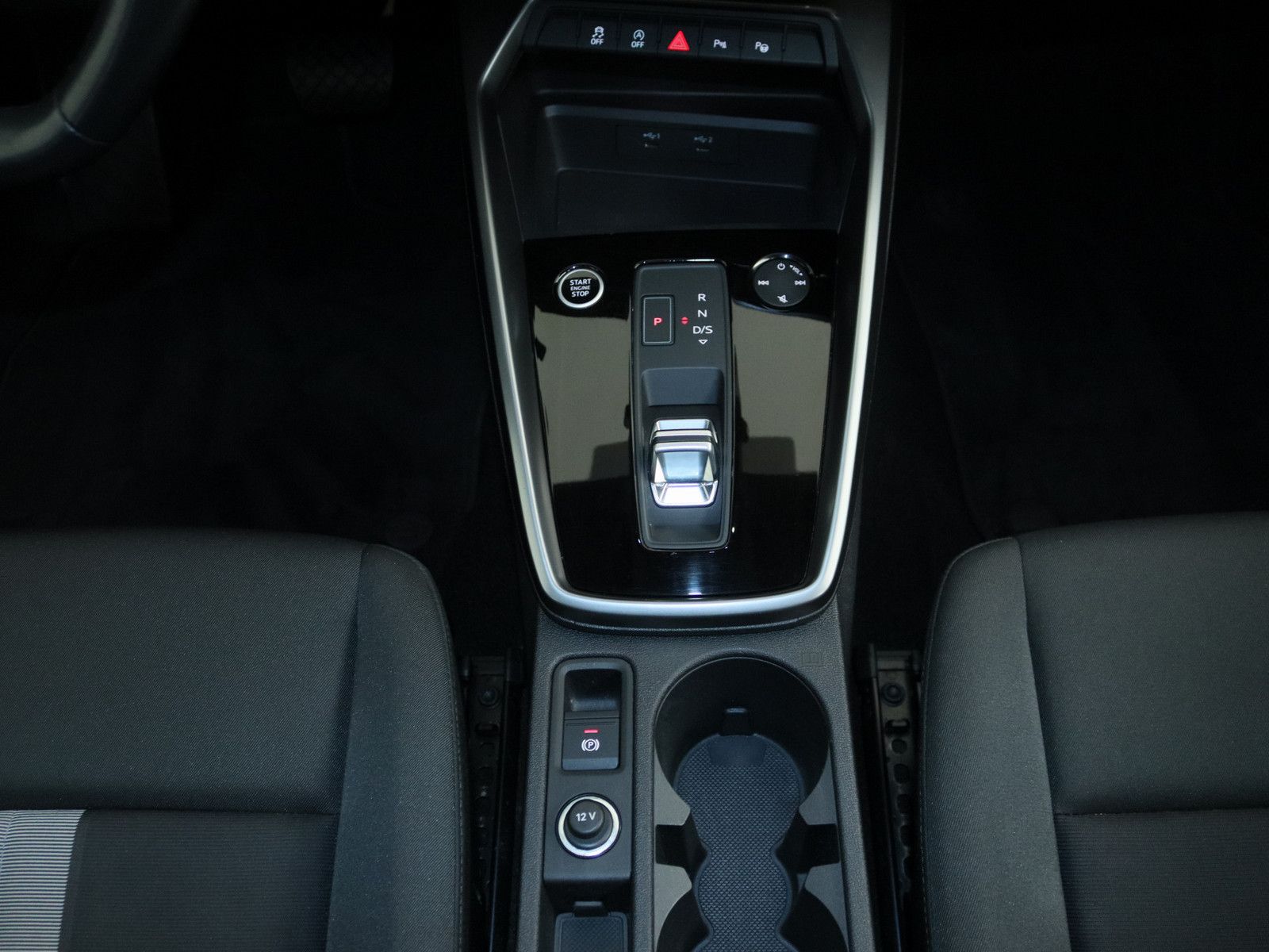 Audi A3 Sportback 35 TFSI S line ACC NAVI KAMERA SHZ foto 21