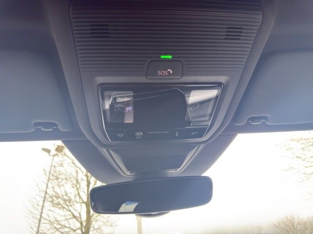 Golf R-Line 1.5 l eTSI DSG NAVI+WR+AREAVIEW+LED+