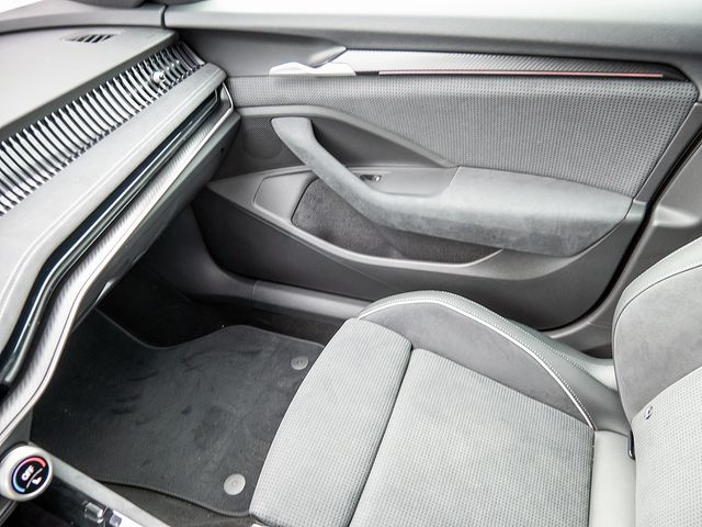 Foto Nummer 11: SKODA Superb