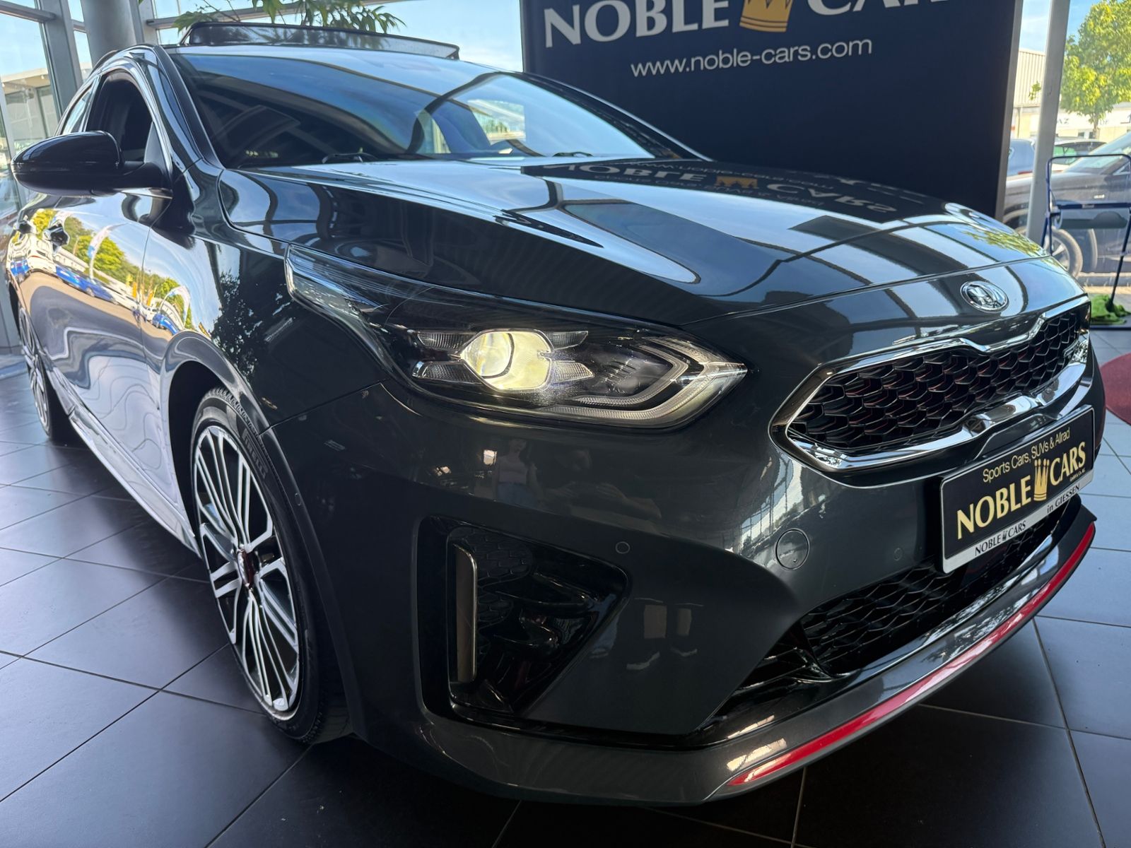Fahrzeugabbildung Kia ProCeed GT PANO AHK LED NAVI