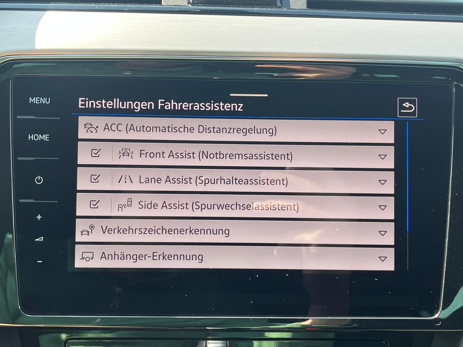 Fahrzeugabbildung Volkswagen Passat 2.0 TDI DSG Elegance MATRIX*AHK*ALCANTARA