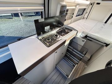 Westfalia Columbus 600 E 180 PS 8G SAT Solar LED Premium