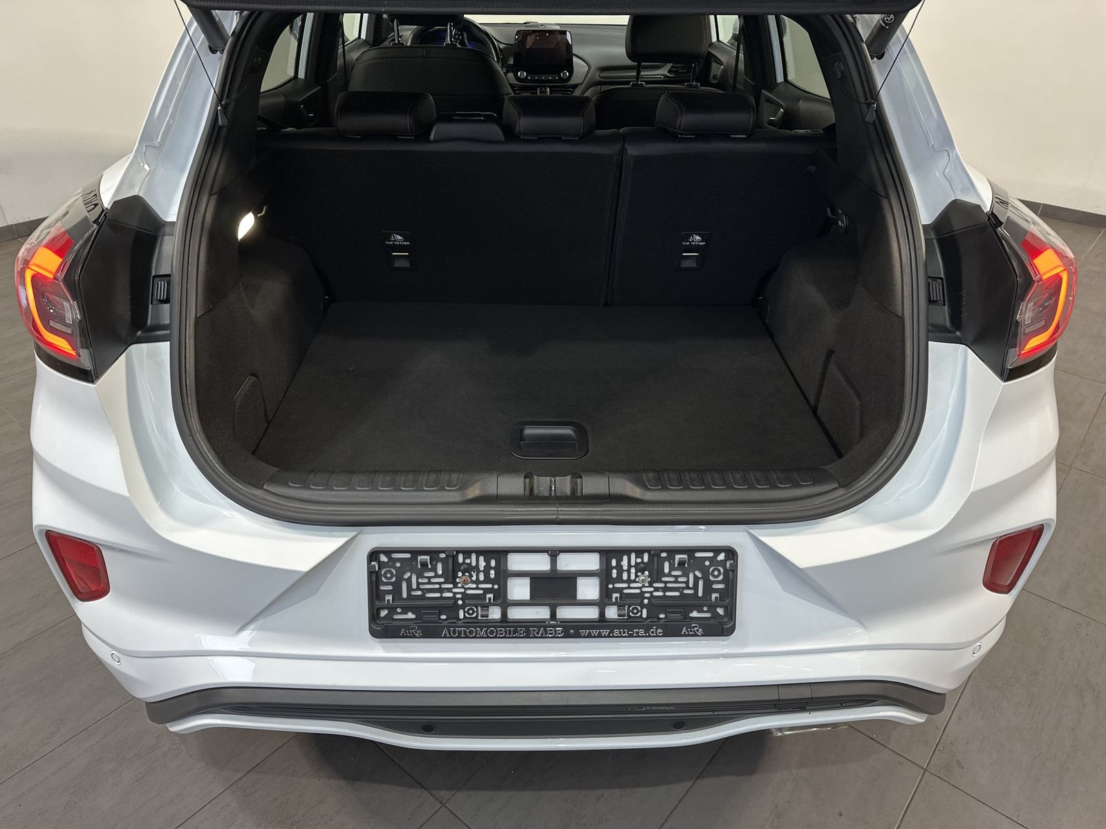 Fahrzeugabbildung Ford Puma 1.5 EB ST-LINE X NAV+LED+AHK+KAM+B&O+VCOCK