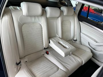 Volkswagen Highline  *4Motion*Pano*Led*Kamera*Massage*