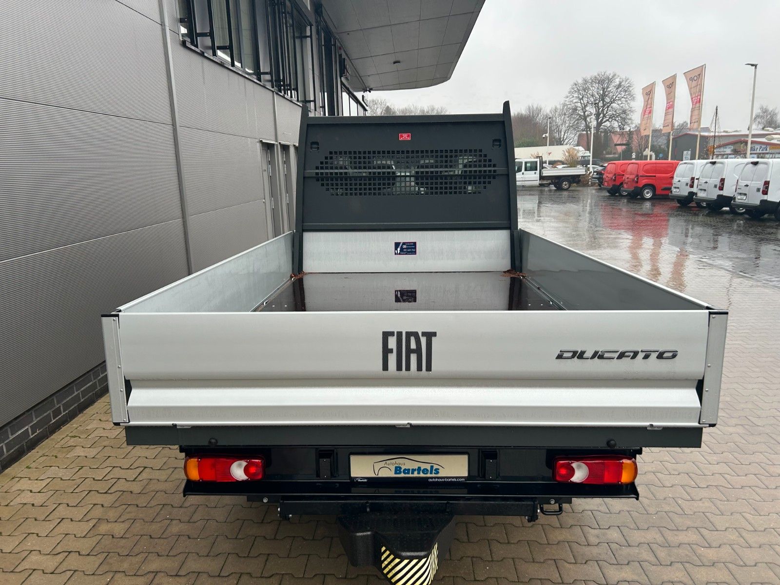 Fahrzeugabbildung Fiat Ducato Pritschenwagen Doka. 35 L4 180 Multijet M