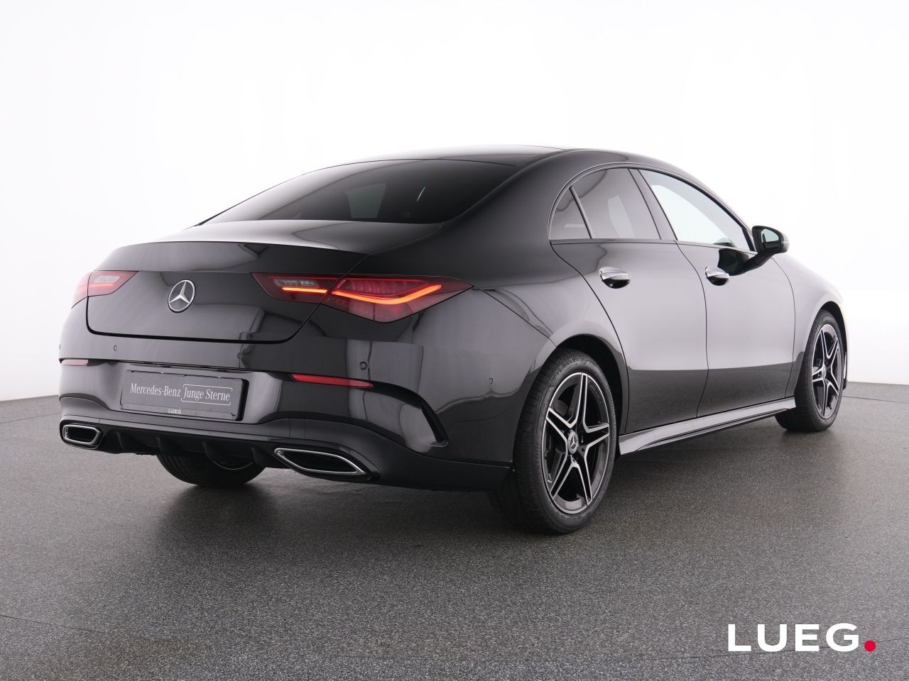 Mercedes-Benz CLA 200 AMG+NavPrem+Pano+Burm+LED+KeyG+Night+RFK imagem 3