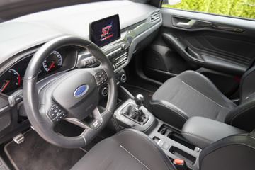 Ford Focus - 12