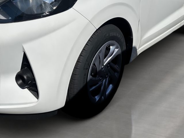 Fahrzeugabbildung Hyundai i10 FL (MY25) 1.0 Select Navi Kamera Einparkhilf