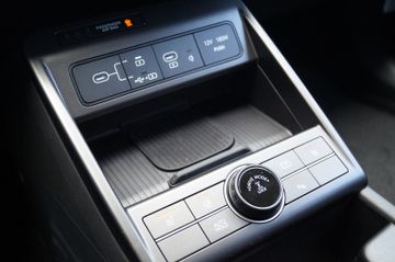 Hyundai KONA 1.6 T-GDI Prime DCT 4WD NAVI-KAMERA360-LED-