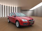 Ford Focus Lim. 1.6 16V Ghia Klima Tempomat Alufelgen - Ford Focus aus 2006: 1.6