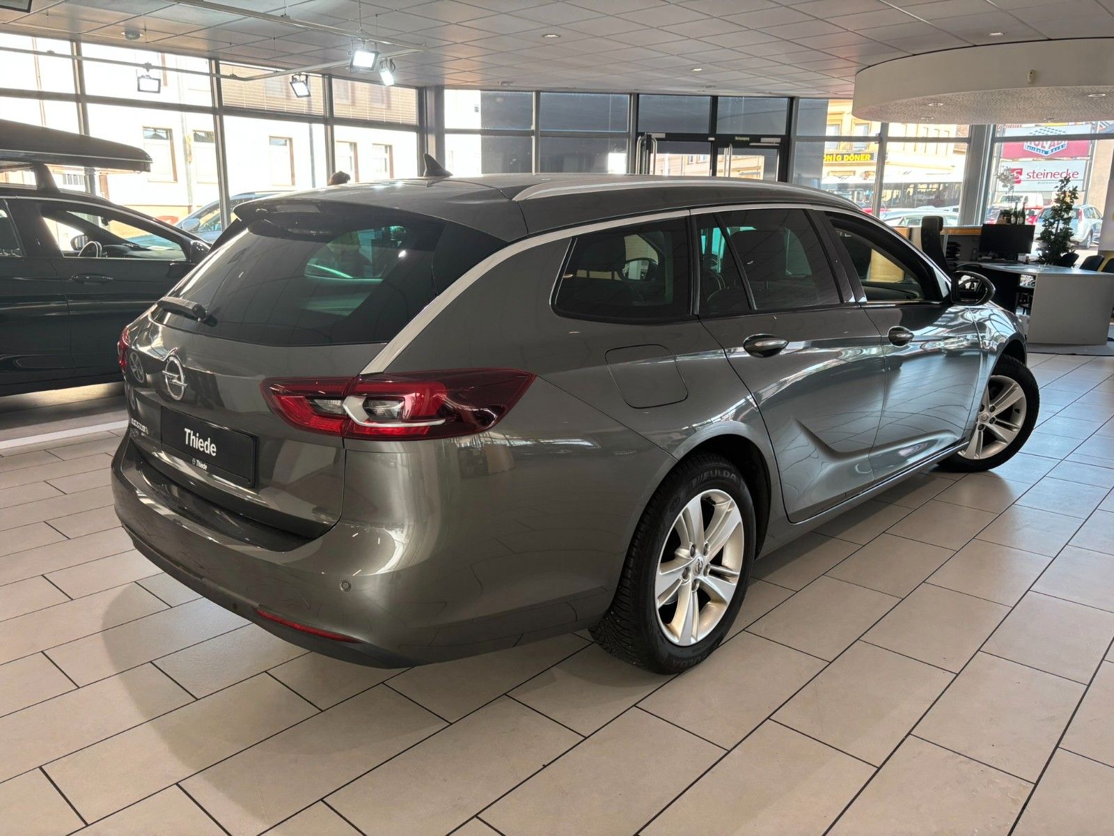 Fahrzeugabbildung Opel Insignia B ST 1.5 INNOVATION NAVI/SHZ/KAMERA/MAT